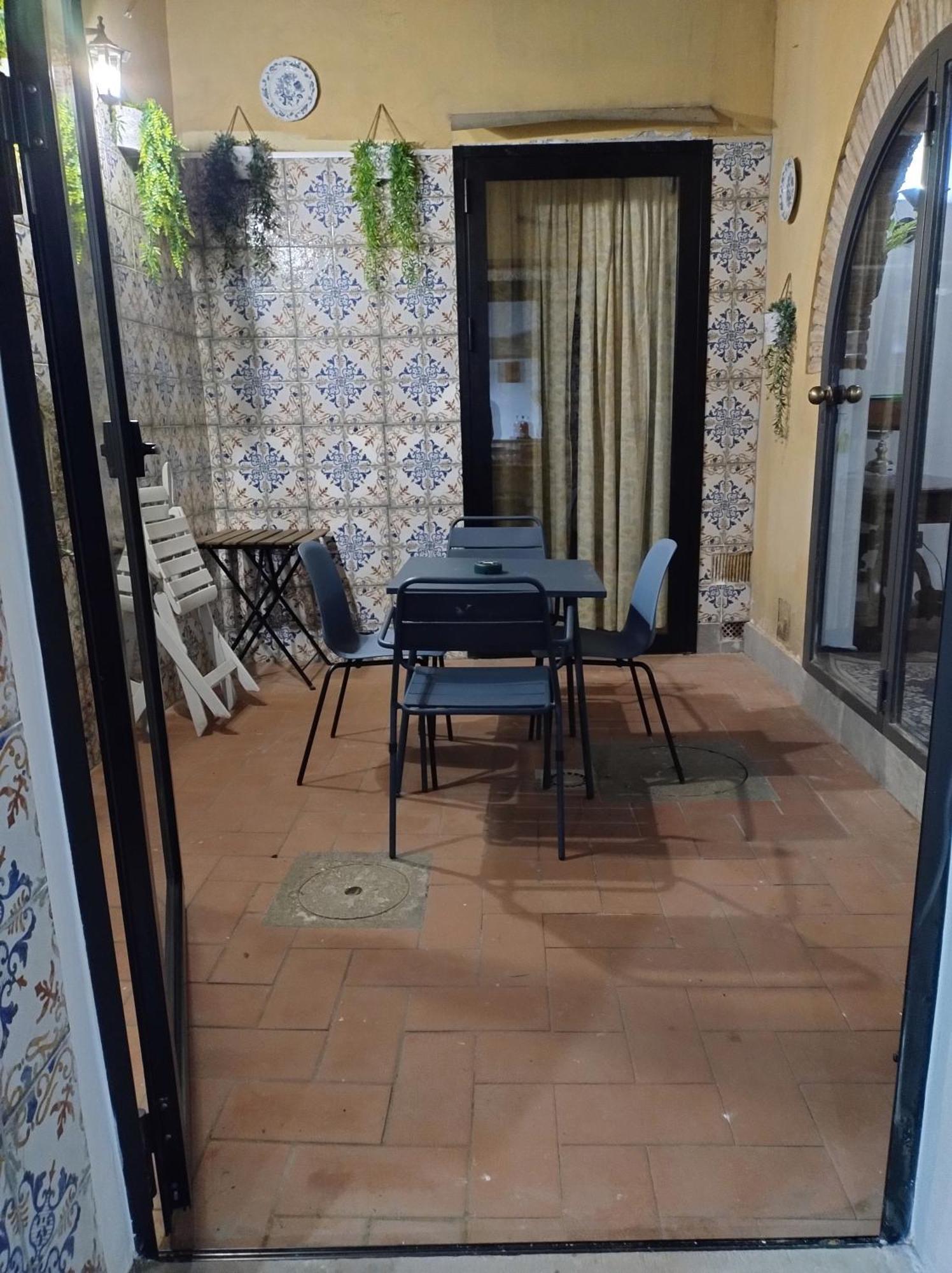 The Ancient Serragli Court * Florencia