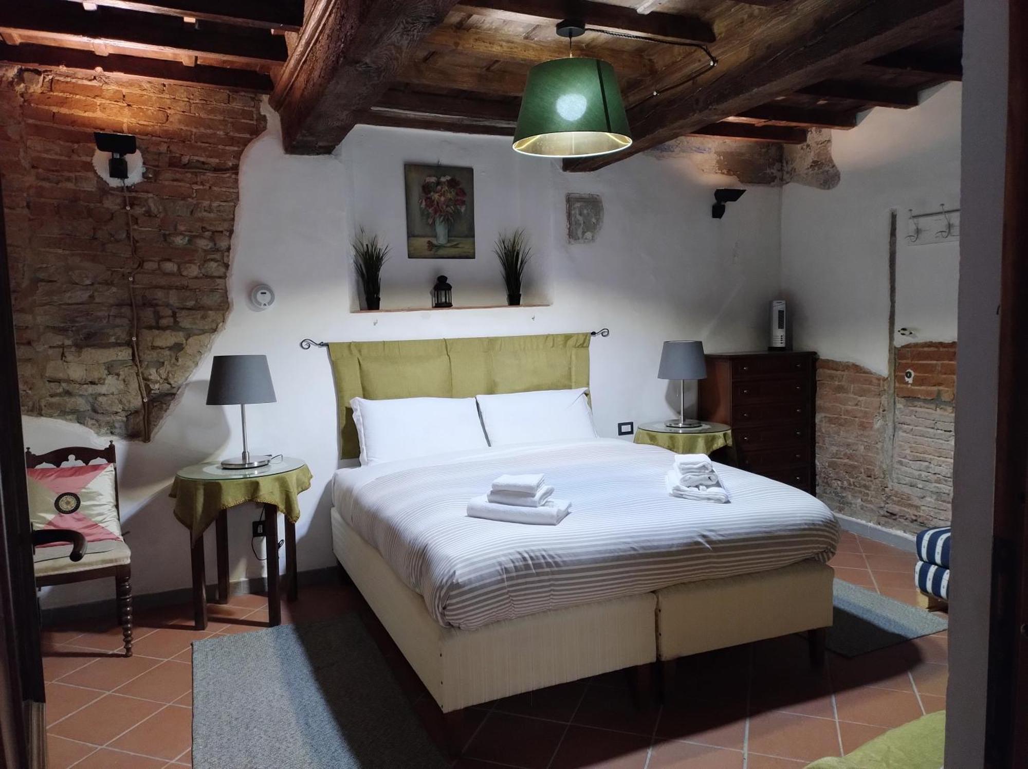The Ancient Serragli Court Apartamento