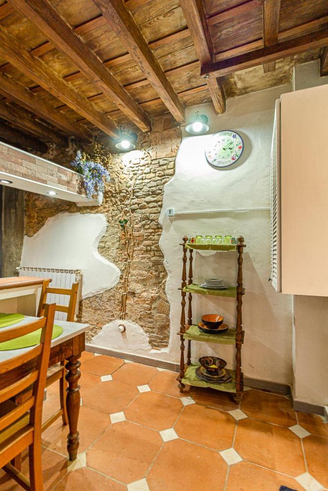 The Ancient Serragli Court Apartamento