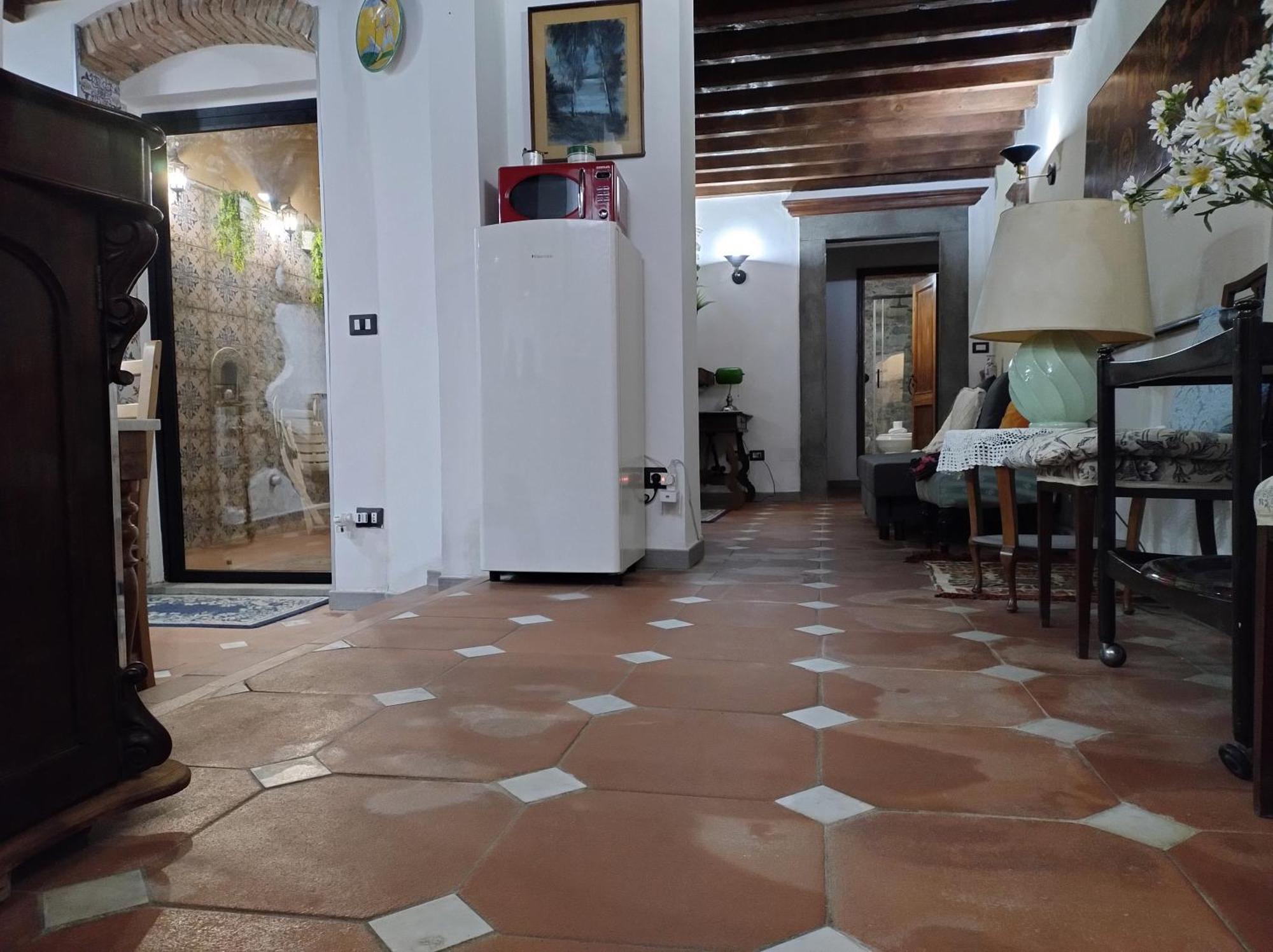 The Ancient Serragli Court Apartamento *