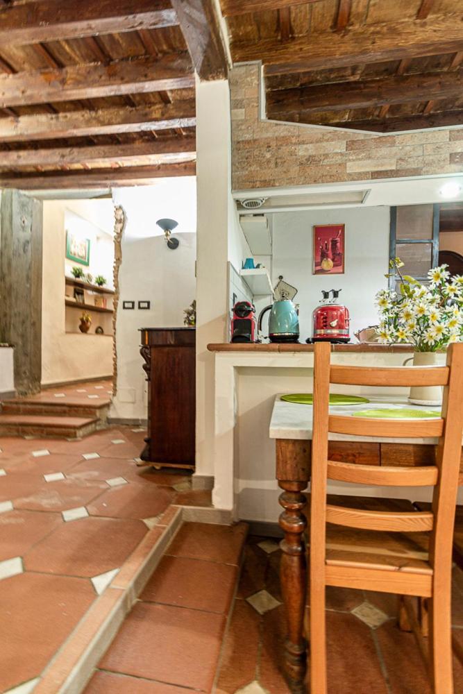 The Ancient Serragli Court Apartamento *